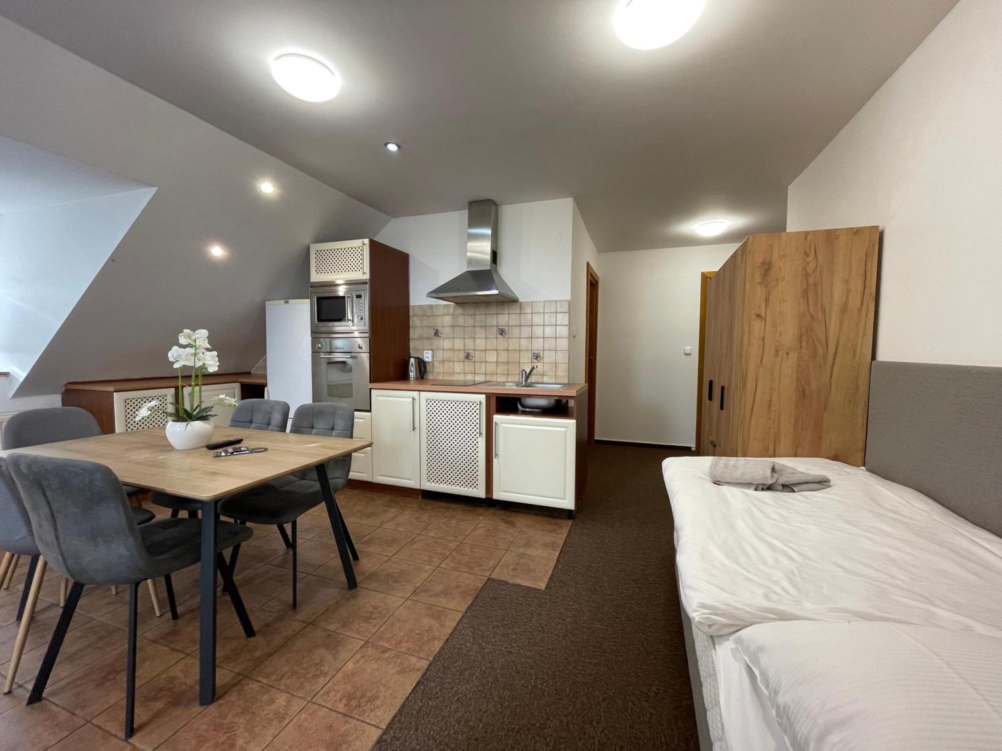 Hotel Aldo Uničov Zewnętrze zdjęcie